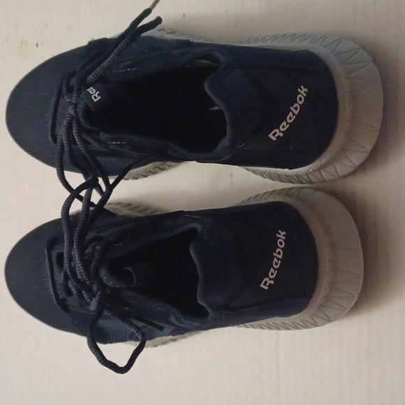 New Athletic Work Shoes - Reebok - Size 6.5 W (Men) - Picture 6 of 14